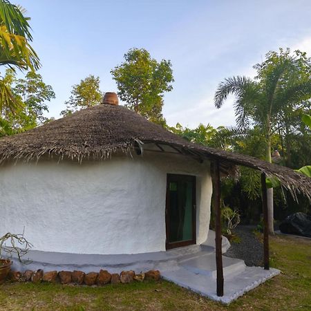 Baan Farang Homestay Phra Saeng Ban Nam Dam Buitenkant foto